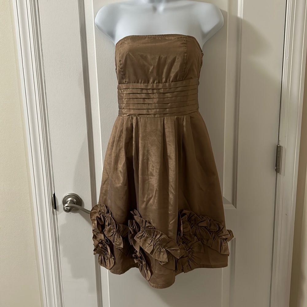 Gold party dress.Size medium No size tag .